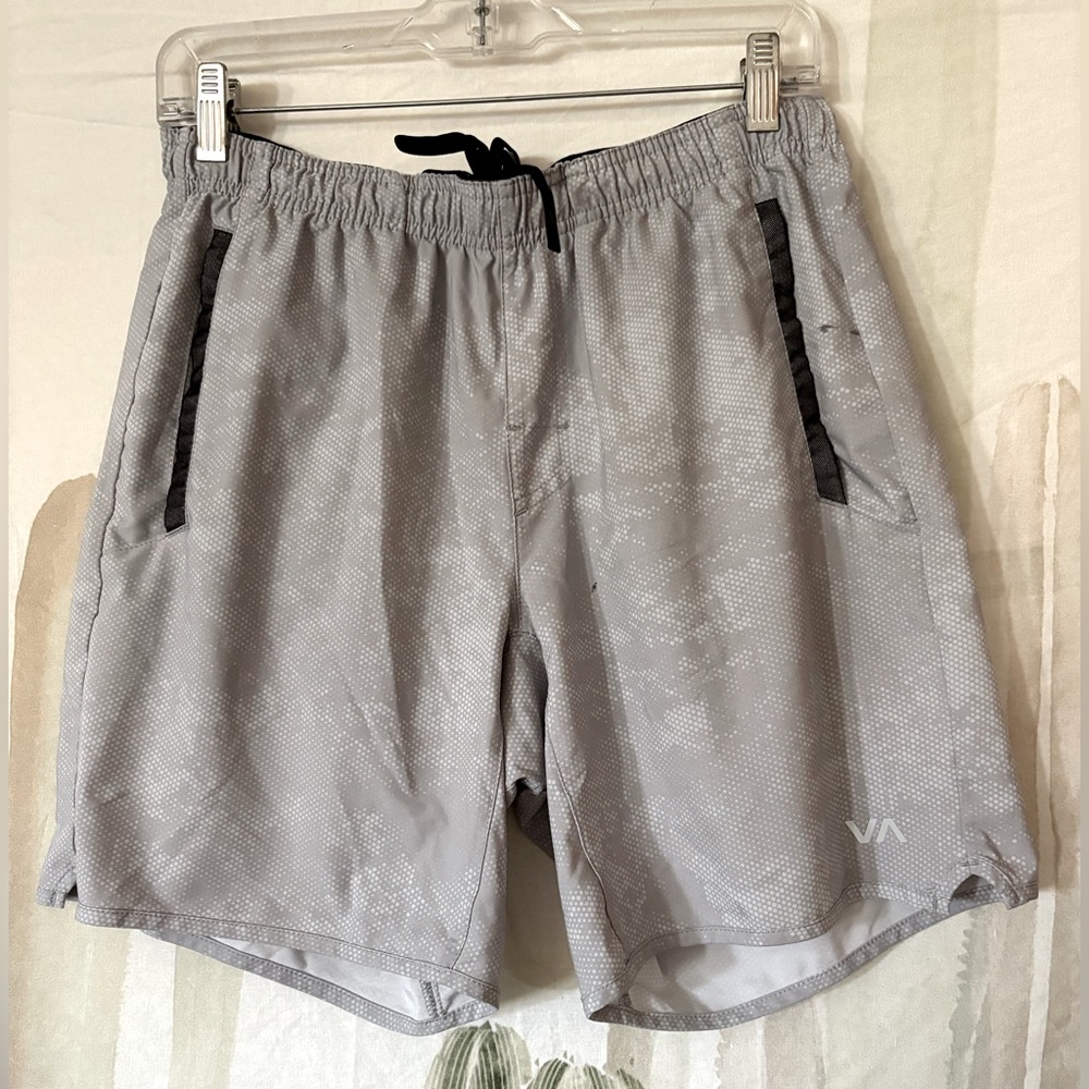 RVCA Men’s Shorts 🌵M